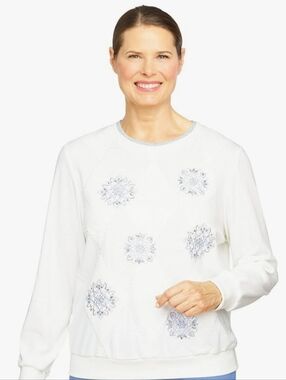 Alfred Dunner Life of Leisure Diamond Medallion Embroidered